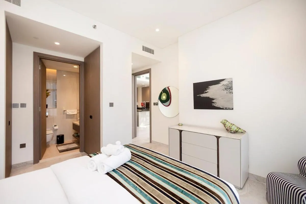 Apartment Cozy 1Br Apt With Canal And Burj Khalifa Views At Peninsula Dubai