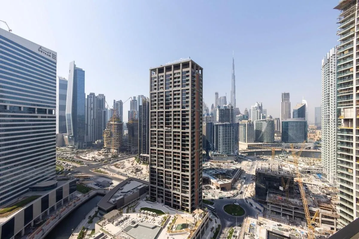 Cozy 1Br Apt With Canal And Burj Khalifa Views At Peninsula Dubai 0*,
